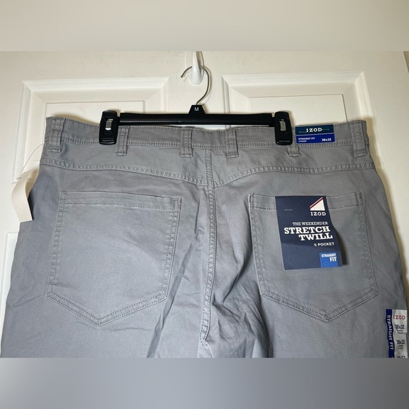 IZOD Men’s Gray Pants Size 38x32 Straight Fit Casual NWT Twill Chino Flat Front - Picture 4 of 9